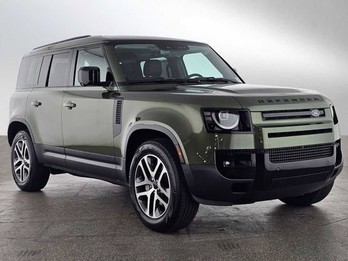 New 2026 Land Rover Defender 110 S image 7