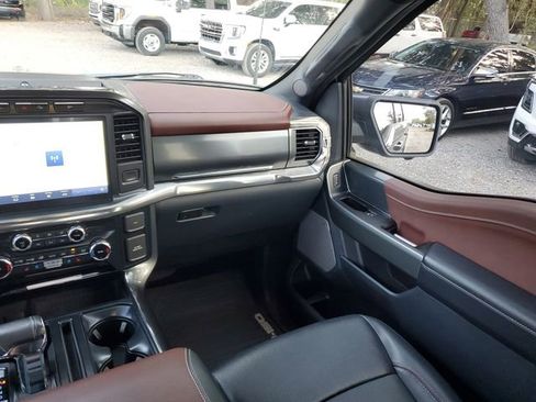 Used 2022 Ford F150 Lariat w/ Max Trailer Tow Package image 15