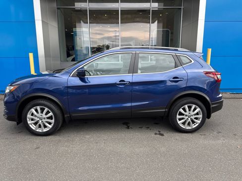 Used 2021 Nissan Rogue Sport SV w/ Technology Package AWD/4WD image 9