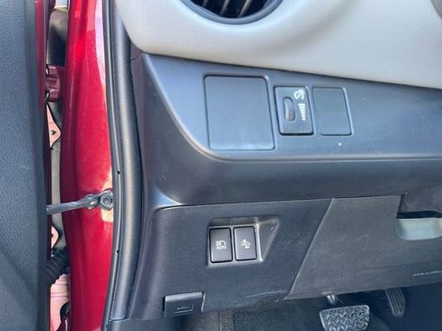 Used 2017 Toyota Yaris L w/ Carpet Mat Package image 25