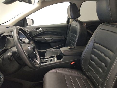 Used 2017 Ford Escape Titanium image 17