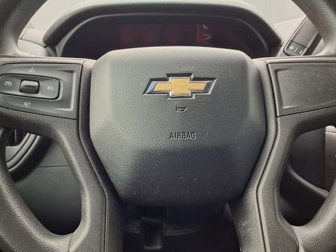 Used 2019 Chevrolet Silverado 1500 Custom w/ Custom Value Package image 12