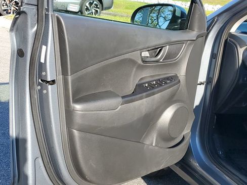 Used 2019 Hyundai Kona SEL AWD/4WD image 17