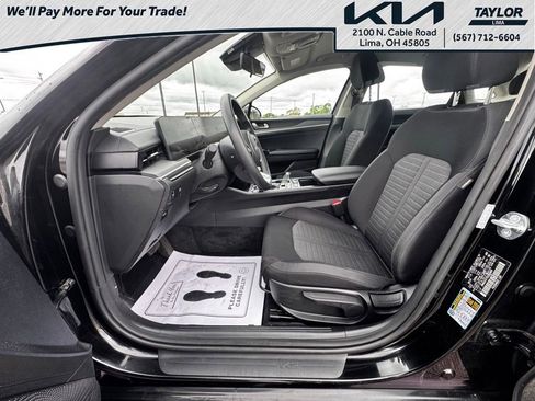Used 2025 Kia K5 LXS FWD image 9