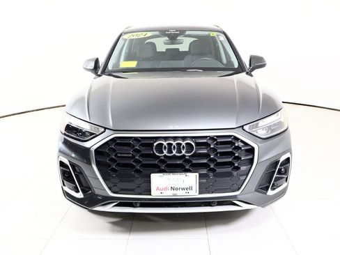 Used 2024 Audi Q5 e Premium w/ Convenience Package image 9