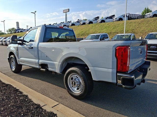 New 2025 Ford F350 XL w/ XL Chrome Package RWD image 4