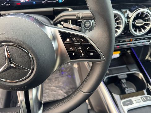 New 2025 Mercedes-Benz GLA 250 image 20