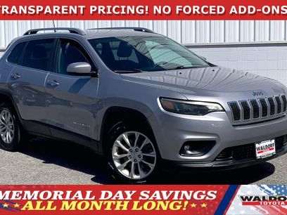 Used 2019 Jeep Cherokee Latitude w/ Popular Appearance Group