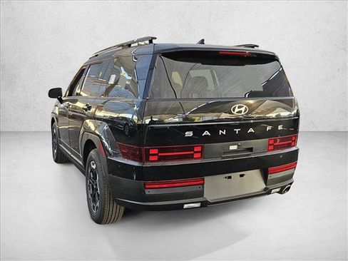 Certified 2025 Hyundai Santa Fe SEL image 9