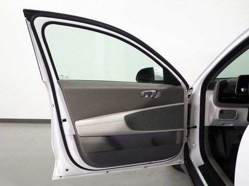 Used 2025 Hyundai Ioniq 6 SEL image 54