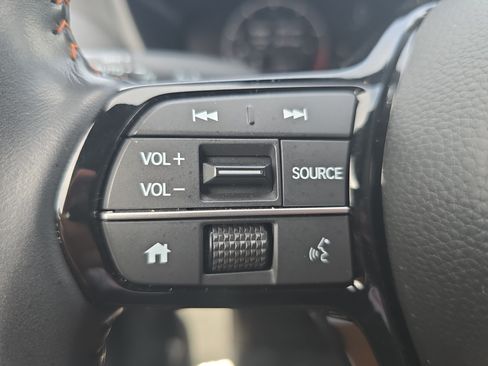 Certified 2025 Honda HR-V Sport image 16