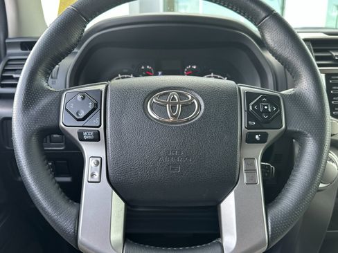Used 2020 Toyota 4Runner SR5 image 24