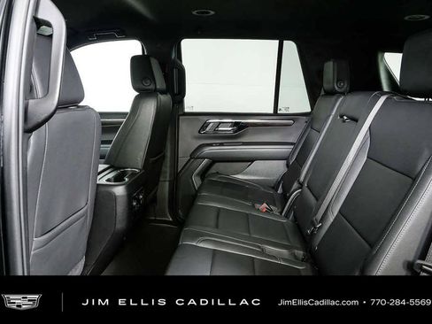 Used 2025 Chevrolet Tahoe LT RWD image 17