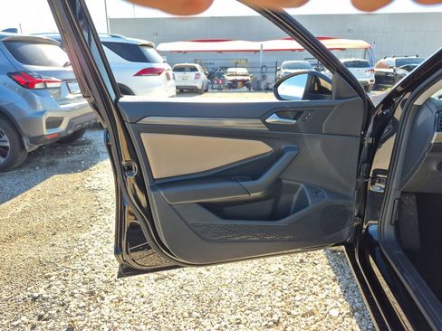 Used 2019 Volkswagen Jetta SEL FWD image 20