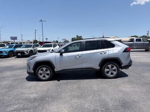 Used 2024 Toyota RAV4 XLE FWD image 2