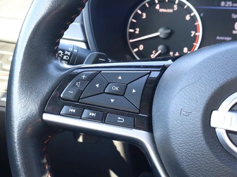 Used 2024 Nissan Altima 2.5 SR FWD image 24