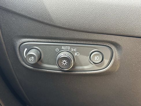 Certified 2024 Chevrolet Equinox Premier image 26