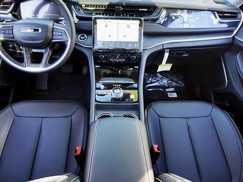 New 2023 Jeep Grand Cherokee 4WD 4xe image 26