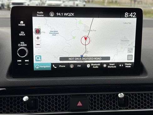 Used 2024 Honda Civic Touring image 5