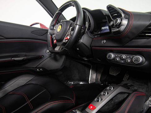 Certified 2018 Ferrari 488 Spider RWD image 22