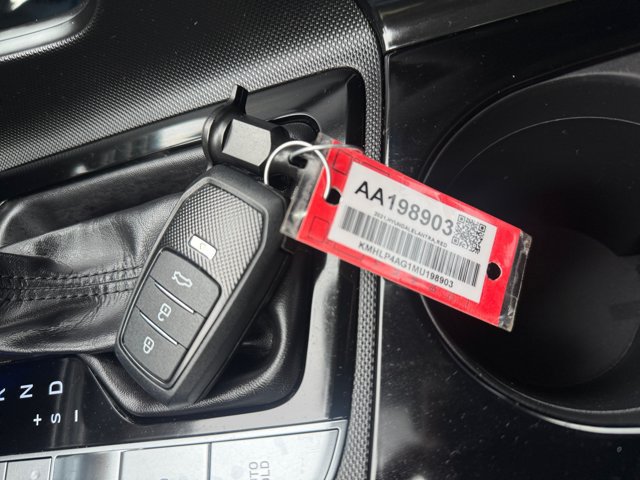 Used 2021 Hyundai Elantra Limited FWD image 17