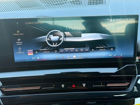 New 2026 BMW 530i w/ Convenience Package image 35