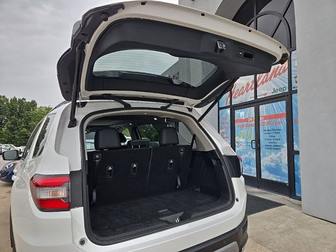 Used 2023 Honda Pilot Elite image 98