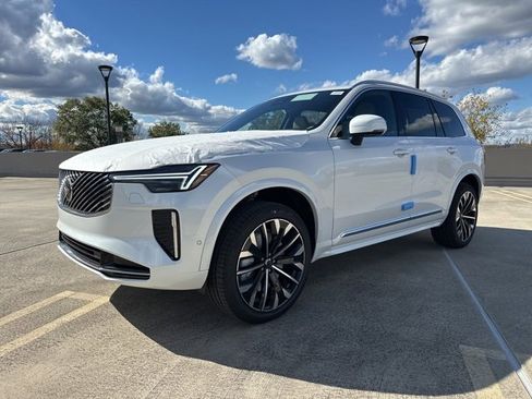 New 2026 Volvo XC90 B6 Ultra image 3