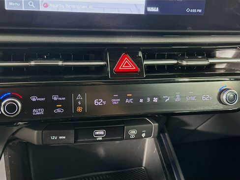 Used 2024 Kia Niro Wind w/ Wind Preserve Package FWD image 23