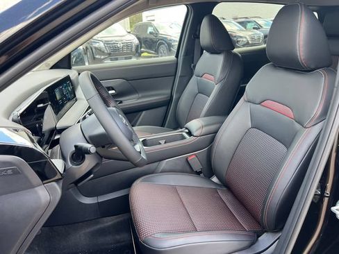 New 2026 Nissan Kicks SR w/ Cold Weather Package AWD/4WD image 4