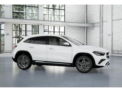 New 2026 Mercedes-Benz GLA 250 4MATIC image 14