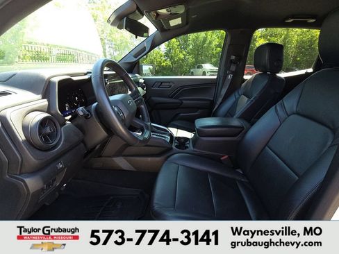 Used 2024 Chevrolet Colorado Trail Boss w/ Advanced Trailering Package AWD/4WD image 16
