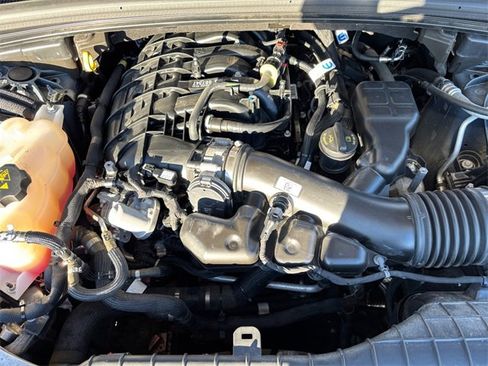 Used 2024 Jeep Grand Cherokee L Limited w/ Luxury Tech Group II image 26