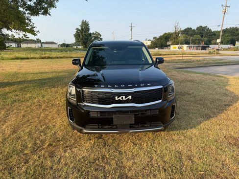 Used 2022 Kia Telluride S AWD/4WD image 2