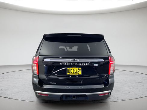 Used 2023 Chevrolet Suburban High Country w/ Advanced Technology Package AWD/4WD image 4