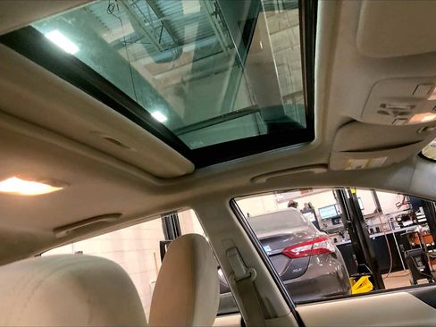 Used 2011 Subaru Impreza 2.5i Premium w/ PWR Moonroof Value Pkg image 15