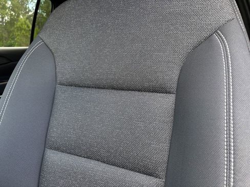 Used 2024 Chevrolet Traverse LT FWD image 17