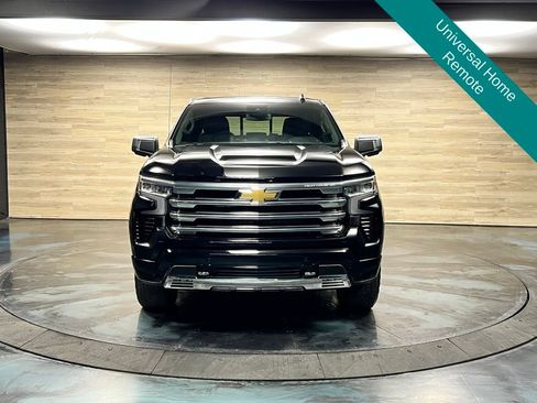 Used 2025 Chevrolet Silverado 1500 High Country AWD/4WD image 9