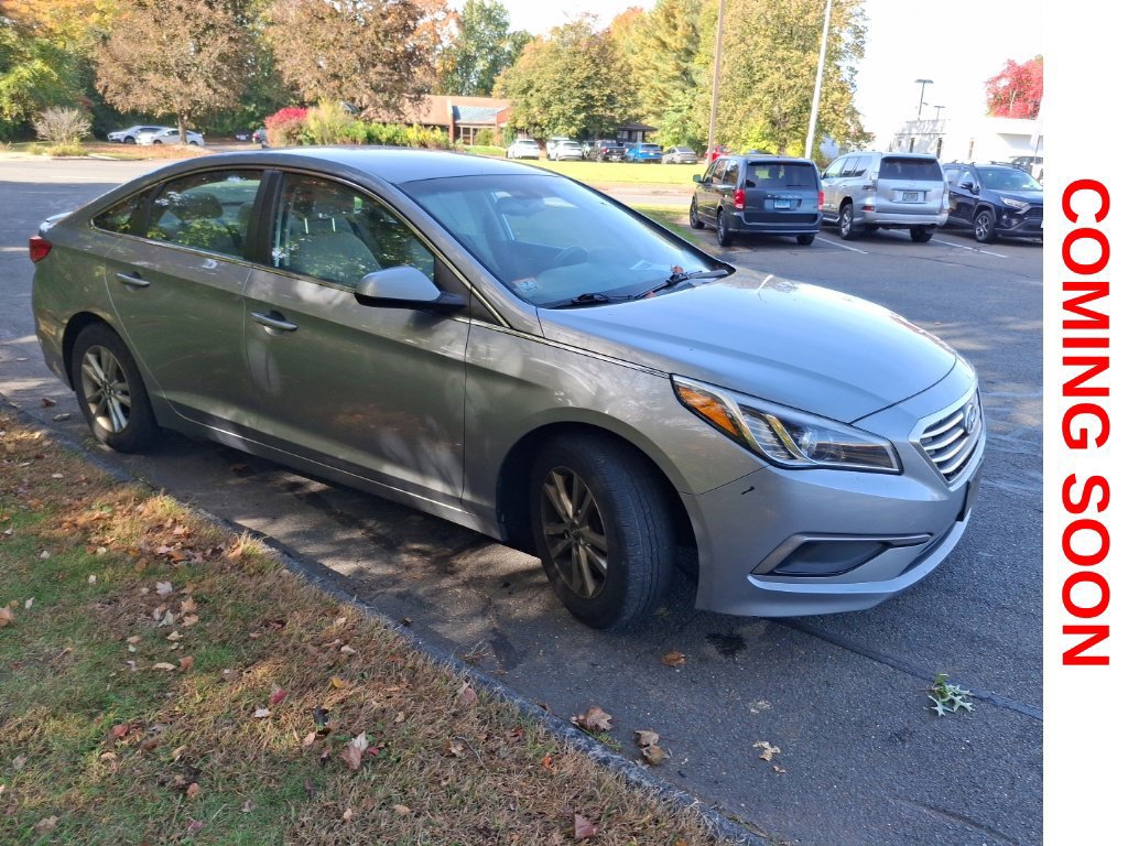 Used 2016 Hyundai Sonata SE FWD image 4