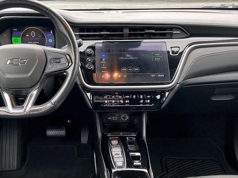 Used 2023 Chevrolet Bolt EUV LT w/ Convenience Package image 9