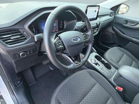 Used 2024 Ford Escape Active AWD/4WD image 4