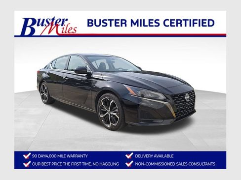Used 2024 Nissan Altima 2.5 SR w/ SR Premium Package FWD image 1
