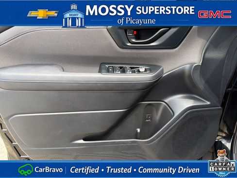 Used 2025 Subaru Forester Premium AWD/4WD image 14