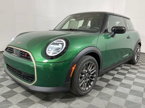 New 2026 MINI Cooper S image 2