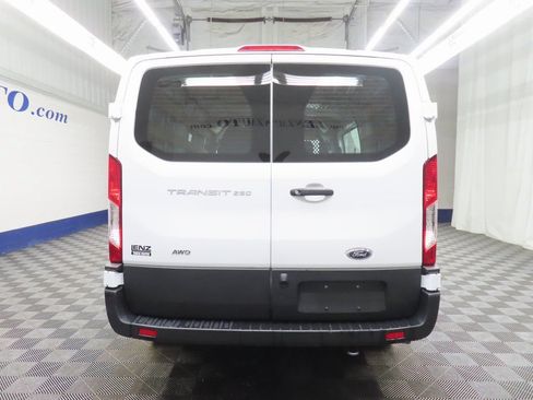 Used 2024 Ford Transit 250 Low Roof AWD w/ Exterior Upgrade Package image 25