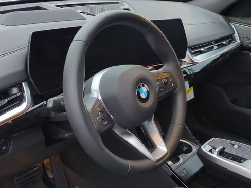 Used 2026 BMW X2 xDrive28i w/ Technology Package AWD/4WD image 16
