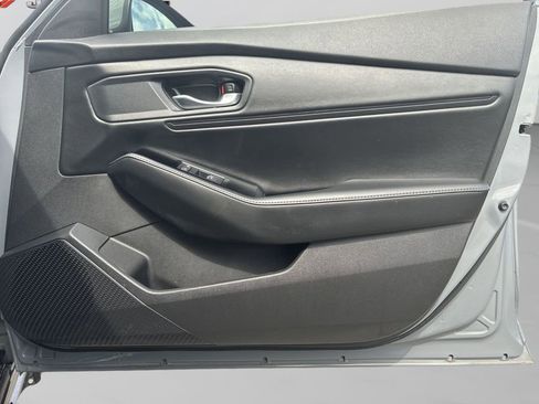 Used 2024 Honda Accord Touring image 11