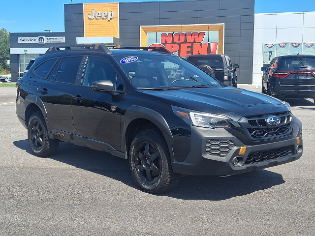 Used 2025 Subaru Outback Wilderness AWD/4WD image 1