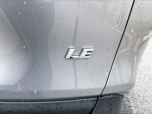 Certified 2023 Toyota RAV4 LE FWD image 10