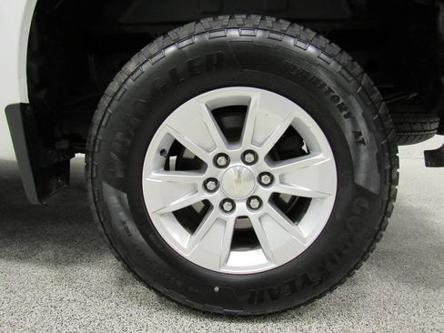 Used 2021 Chevrolet Silverado 1500 W/T w/ WT Value Package image 11